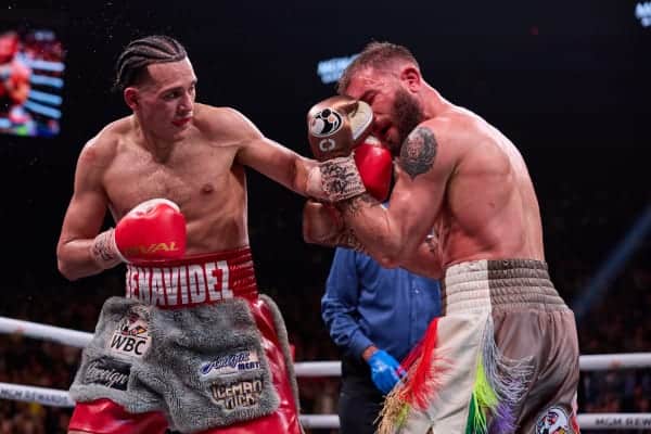 Benavidez: If Bayless Woulda Said Something About Clinches, Maybe