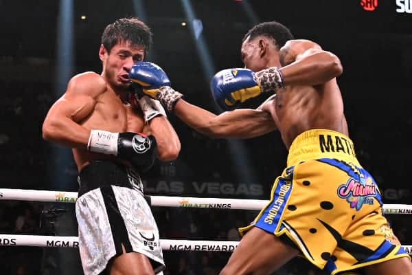 Subriel Matías Beats Ergashev, Charlo Wins - Boxing Results - Boxing News